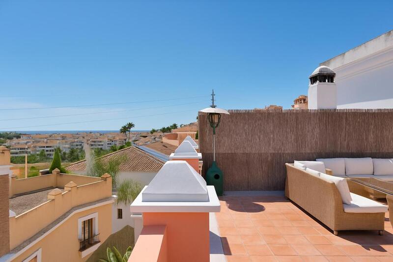 Villa zu verkaufen in Estepona, Málaga