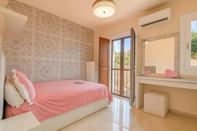 4 Schlafzimmer Villa zu verkaufen
