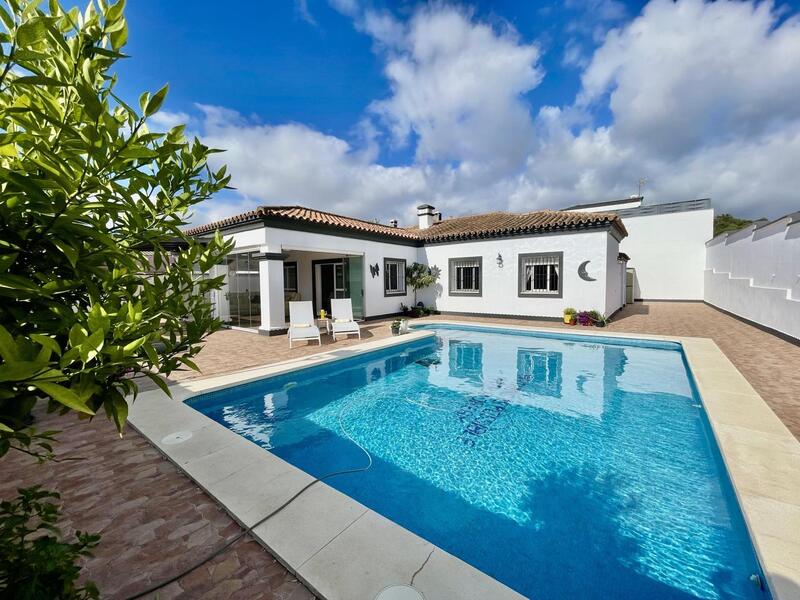 4 bedroom Villa for sale