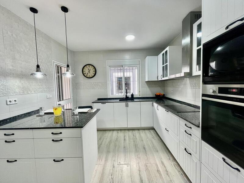 4 bedroom Villa for sale