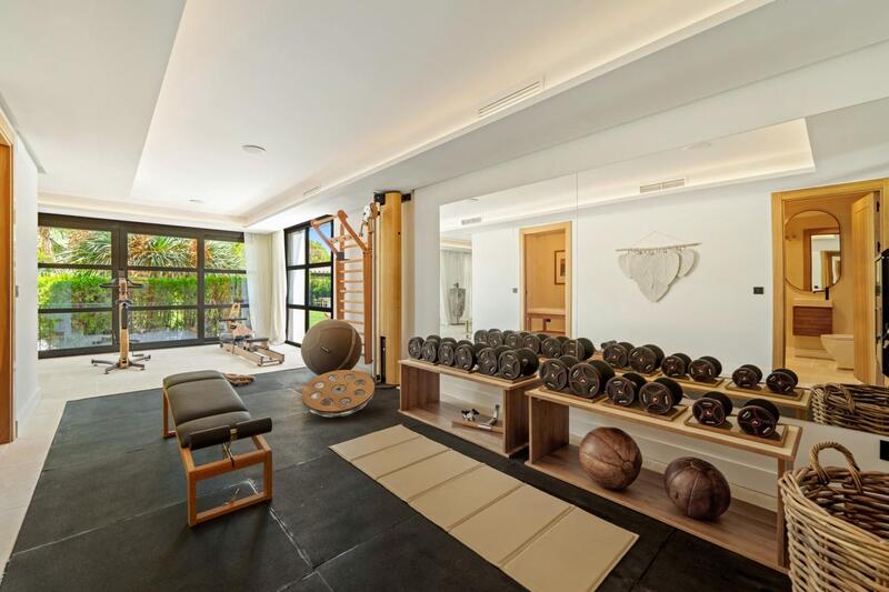 6 bedroom Villa for sale 6 bedroom Villa for sale