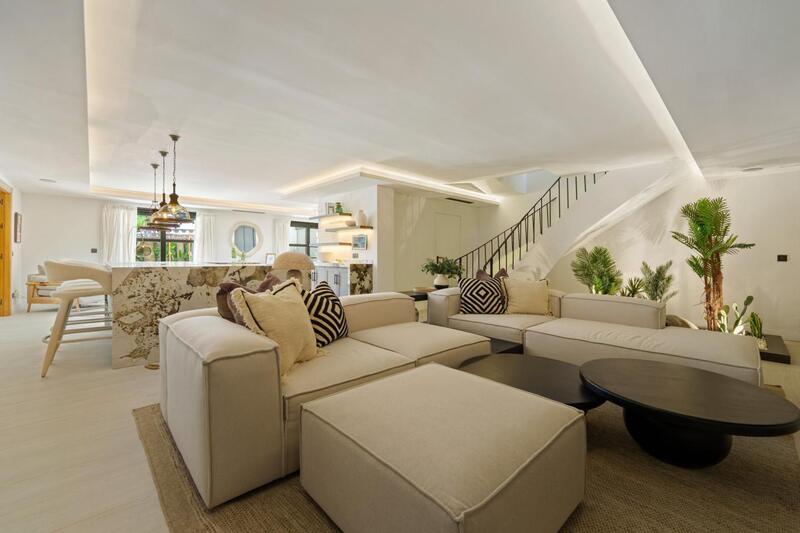 6 bedroom Villa for sale 6 bedroom Villa for sale