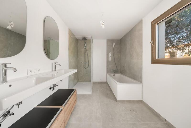 7 bedroom Villa for sale