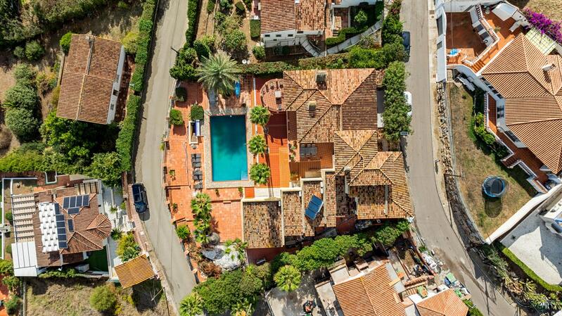 7 bedroom Villa for sale