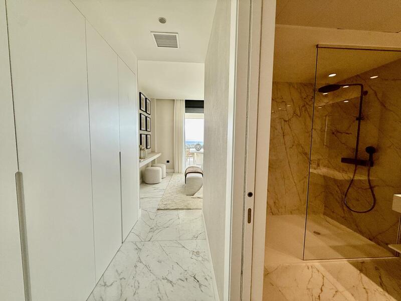 4 bedroom Apartment for sale