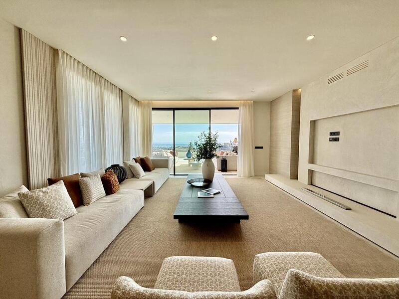 4 bedroom Apartment for sale