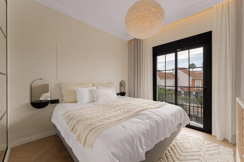 6 спальная комната вилла продается