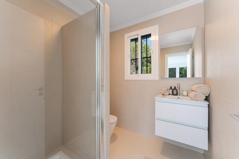 6 bedroom Villa for sale 6 bedroom Villa for sale