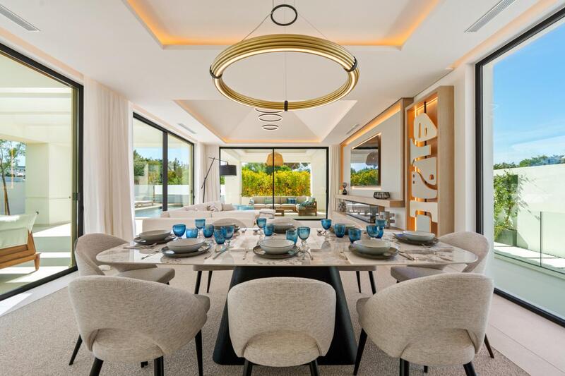 Villa en venta en Marbella, Málaga