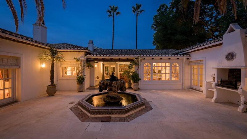 Villa til salgs i Estepona, Málaga