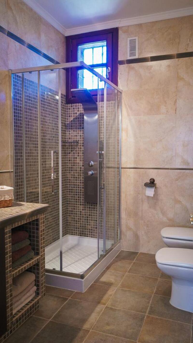 6 soverom Herregård til salgs