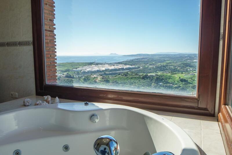 6 soverom Herregård til salgs