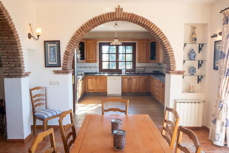 6 soverom Herregård til salgs