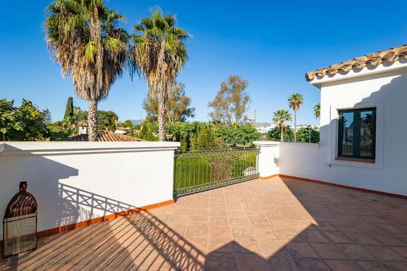 4 Cuarto Villa en venta