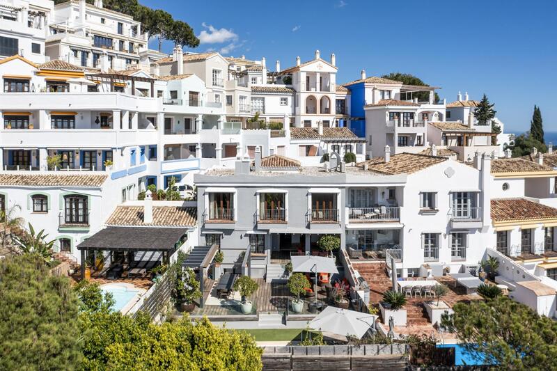 5 bedroom Duplex for sale