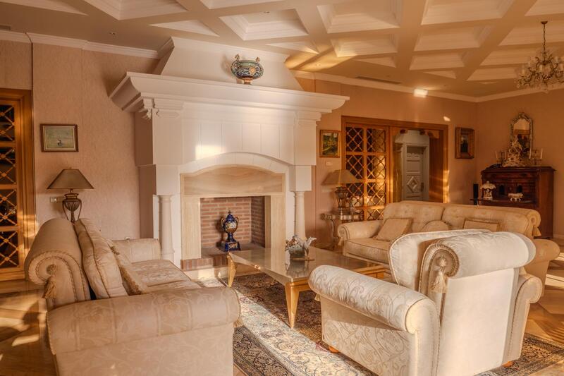 6 slaapkamer Villa Te koop 6 slaapkamer Villa Te koop