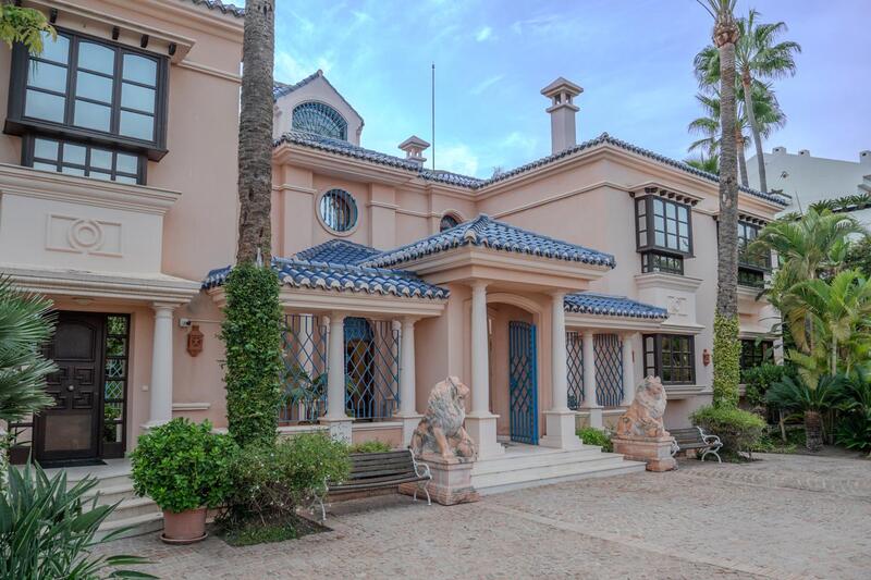 6 slaapkamer Villa Te koop 6 slaapkamer Villa Te koop