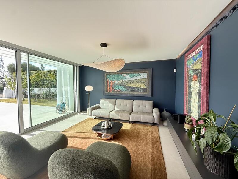 5 bedroom Villa for sale