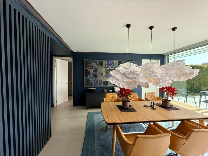 5 bedroom Villa for sale