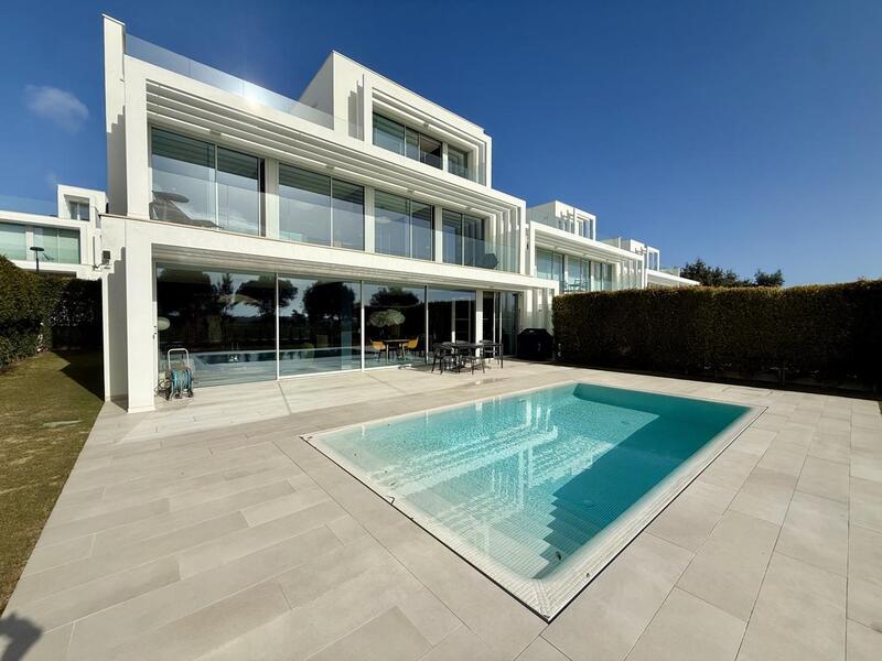 5 bedroom Villa for sale