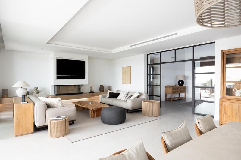 4 спальная комната вилла продается