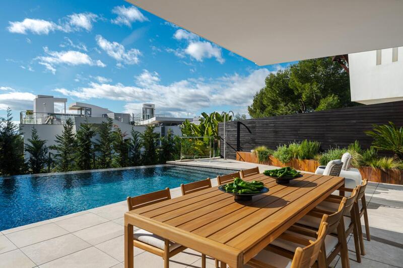 4 спальная комната вилла продается 4 спальная комната вилла продается