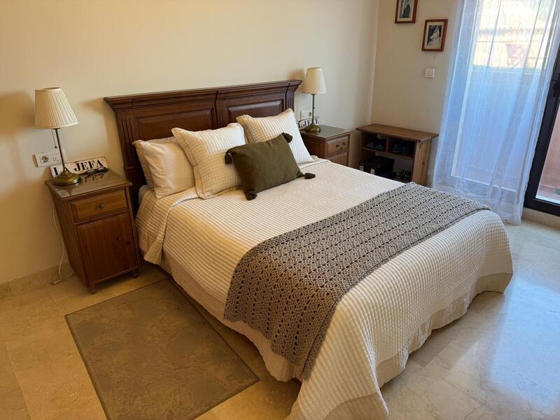 4 спальная комната вилла продается