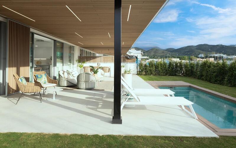 4 slaapkamer Tweezijdig Te koop 4 slaapkamer Tweezijdig Te koop