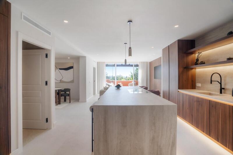 4 bedroom Apartment for sale