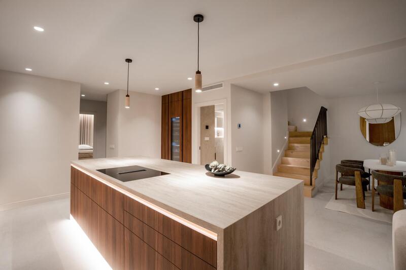 4 bedroom Apartment for sale