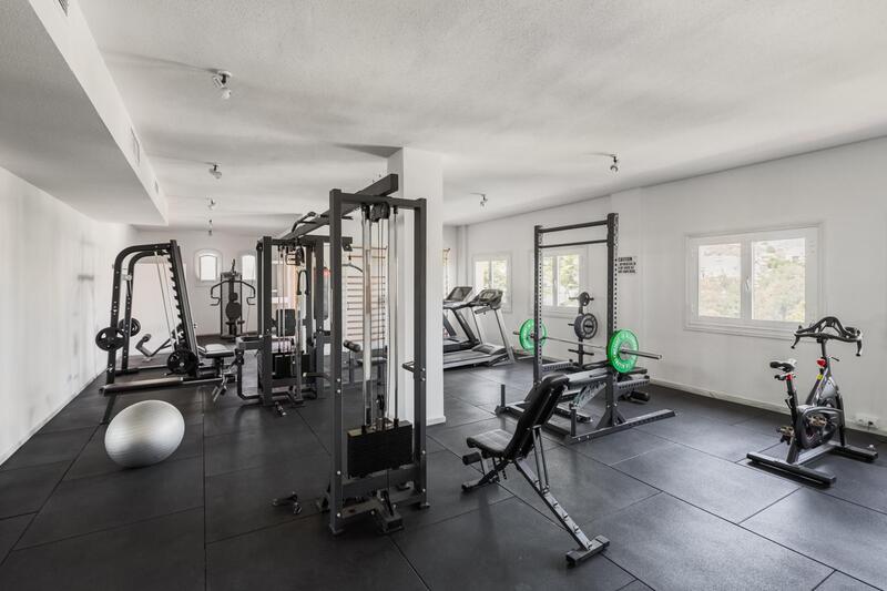 4 bedroom Apartment for sale