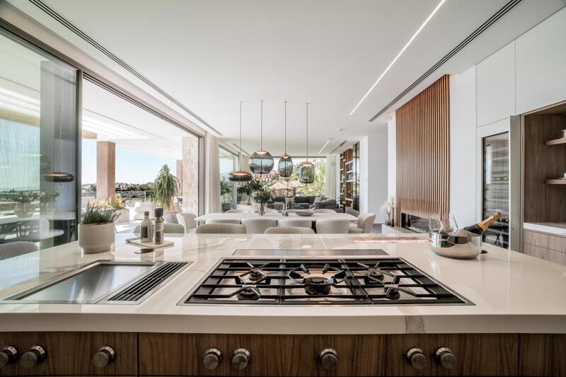 6 bedroom Villa for sale