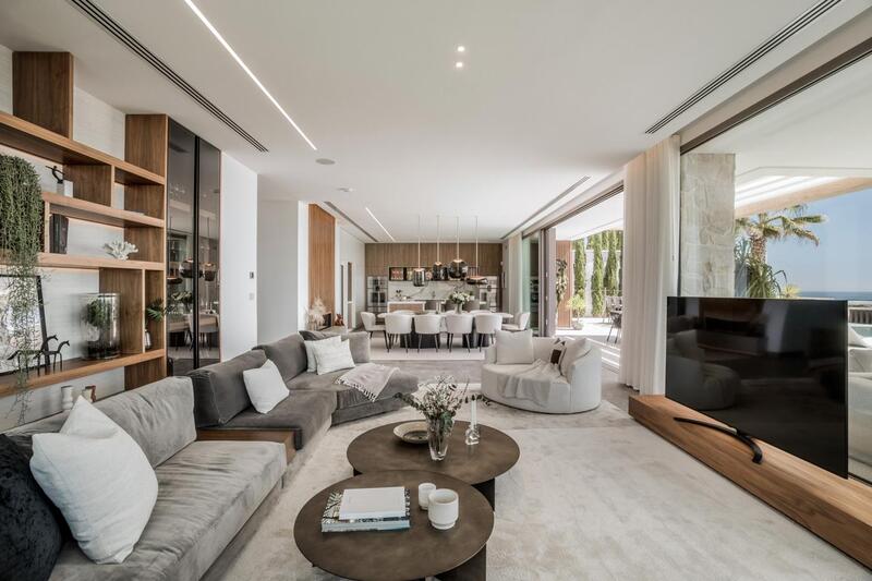 6 bedroom Villa for sale