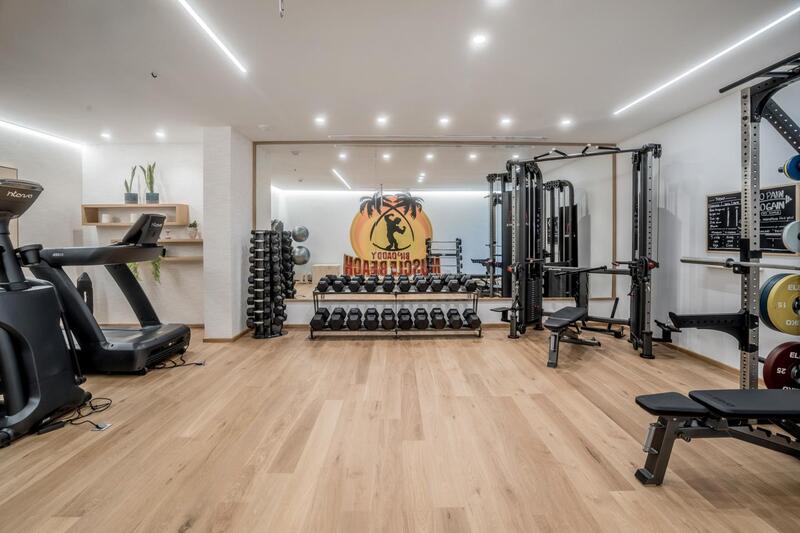 6 bedroom Villa for sale