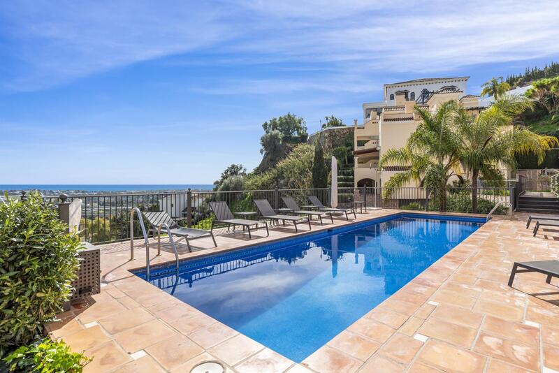 4 bedroom Apartment for sale