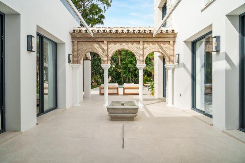 5 bedroom Villa for sale