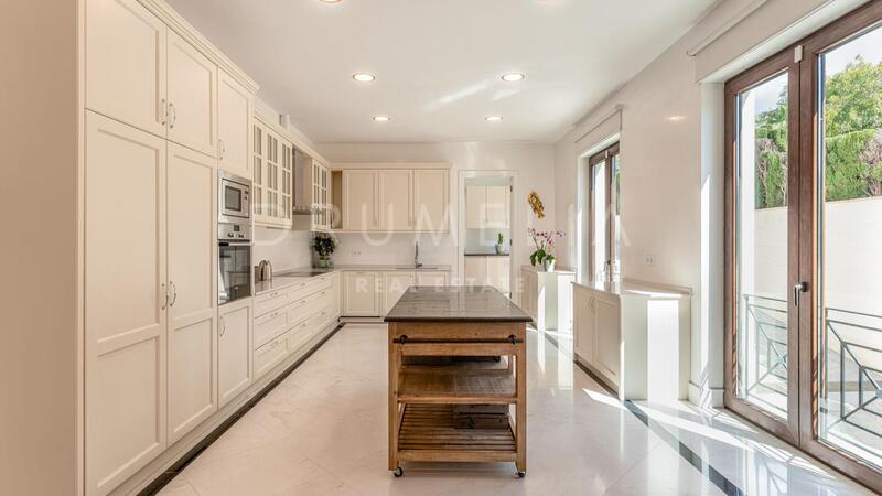 8 bedroom Villa for sale 8 bedroom Villa for sale