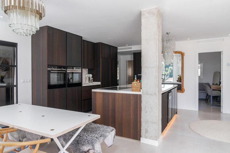 3 спальная комната квартира продается