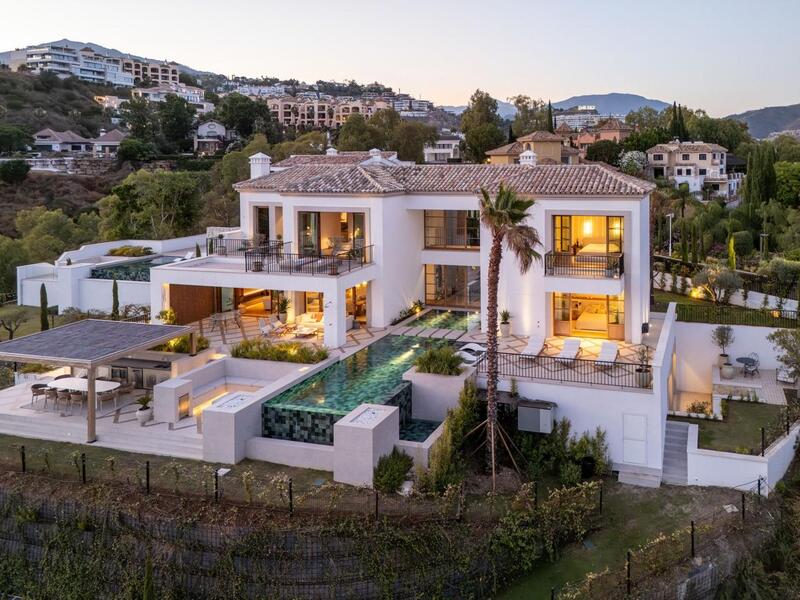 4 спальная комната вилла продается