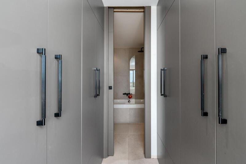 4 спальная комната квартира продается