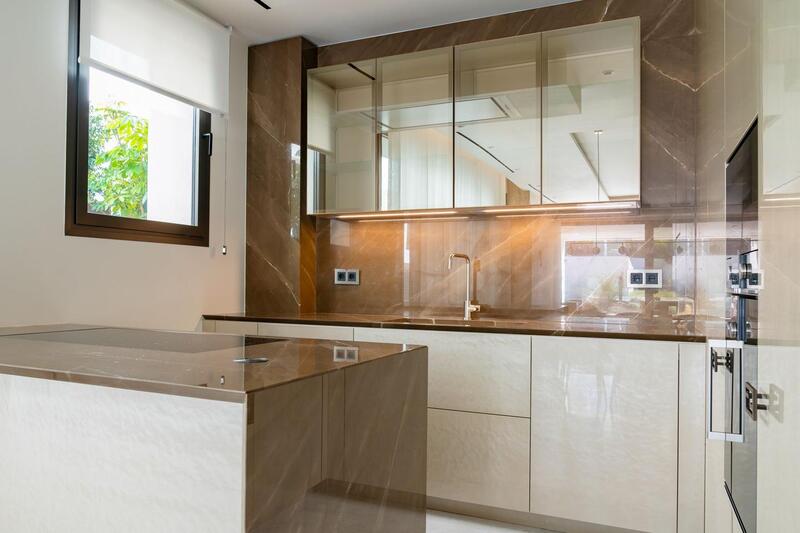 4 bedroom Apartment for sale