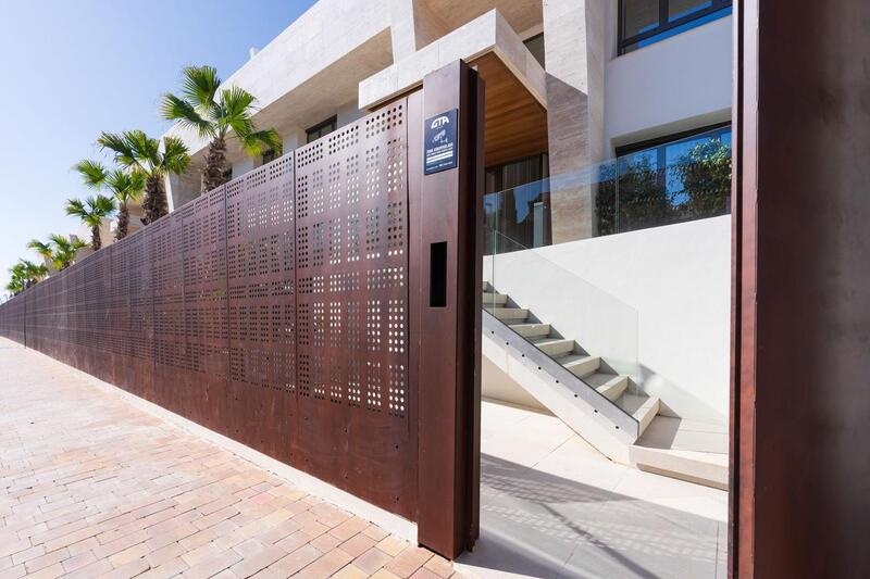 4 bedroom Apartment for sale