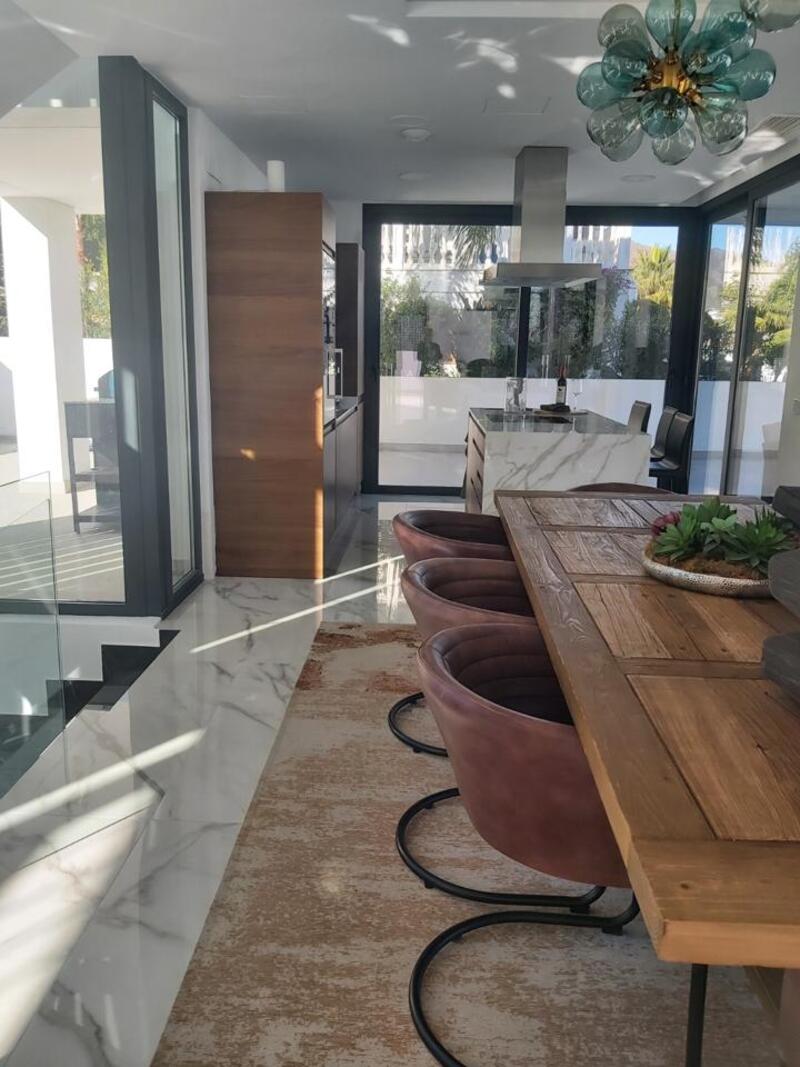 4 sovrum Villa till salu