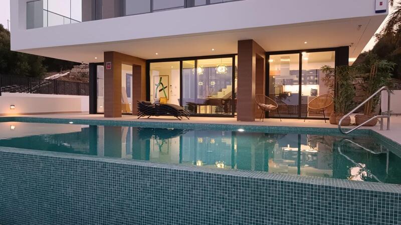 4 sovrum Villa till salu