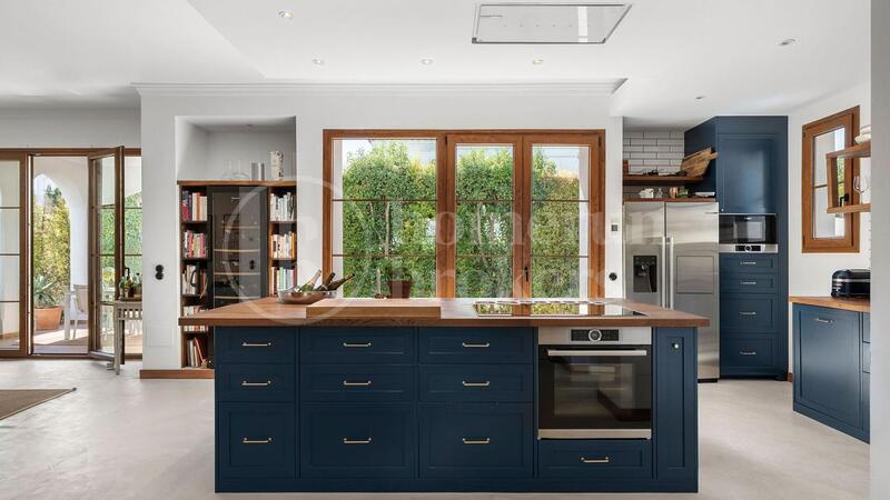 4 спальная комната вилла продается