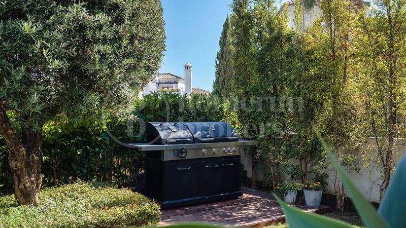 4 спальная комната вилла продается