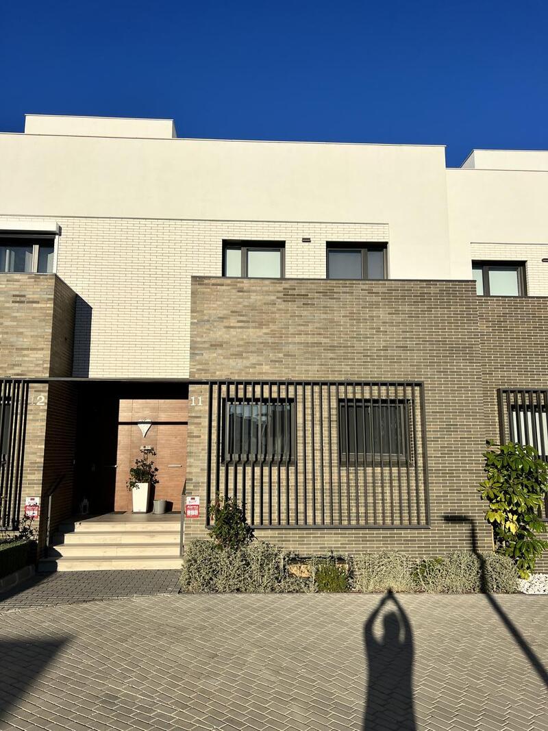 3 Cuarto Villa en venta