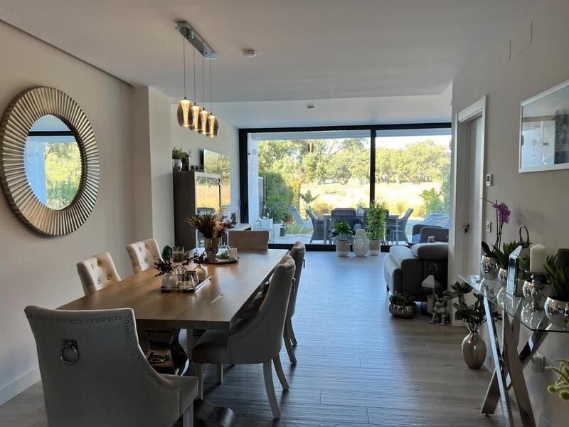 4 Cuarto Villa en venta