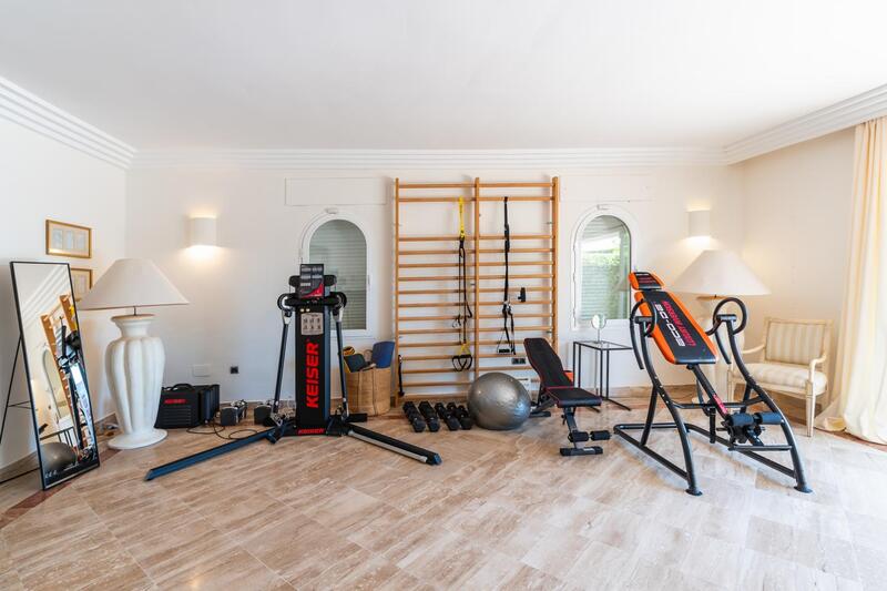 5 bedroom Villa for sale