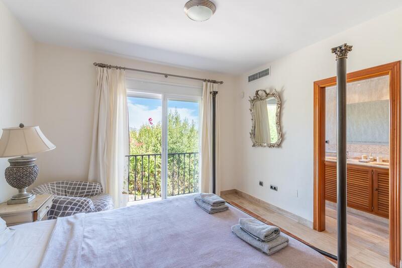 5 bedroom Villa for sale